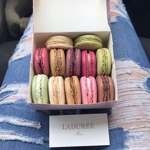 Laduree macaroons are so good☺️